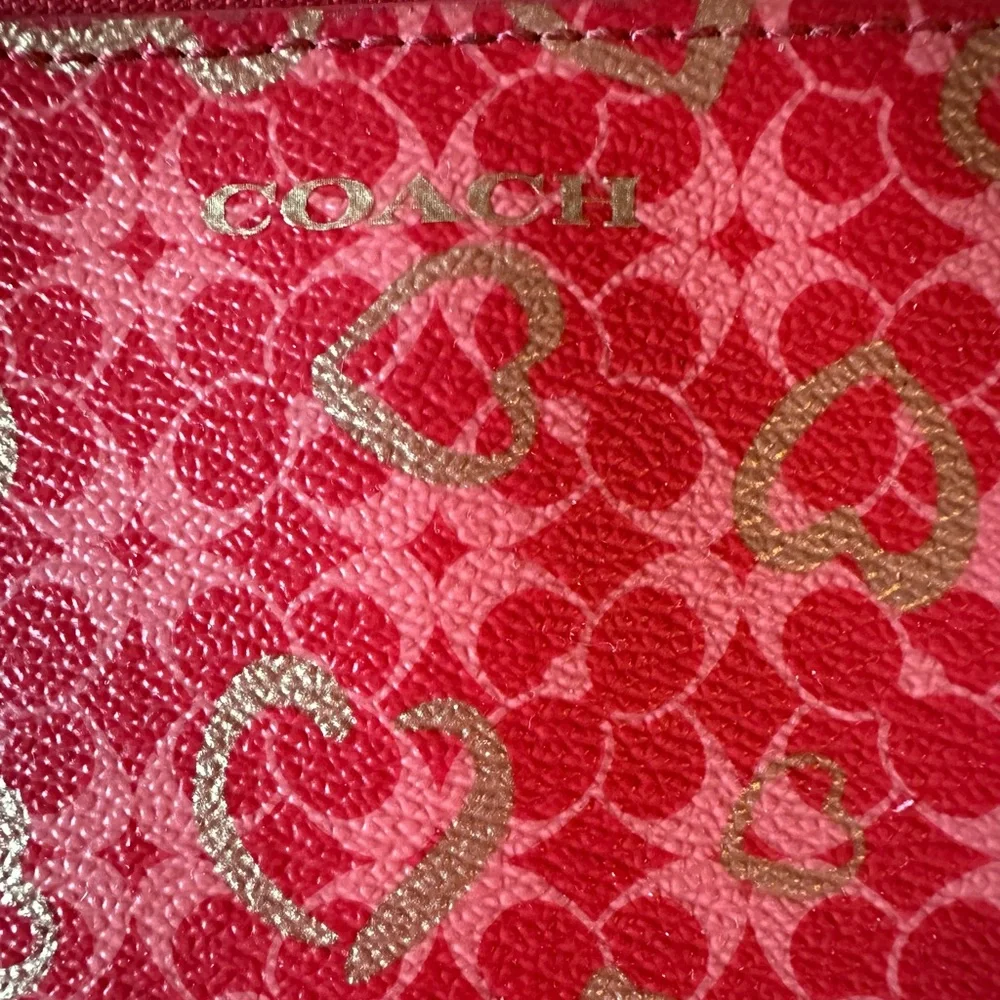 Coach Waverly Red Leather Gold Hearts Wristlet With Dustbag- RARE Y2k